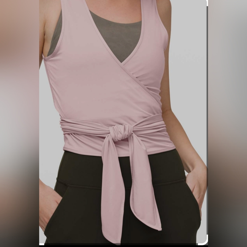 Lulu Twist Me Up Crop Tank, size 12